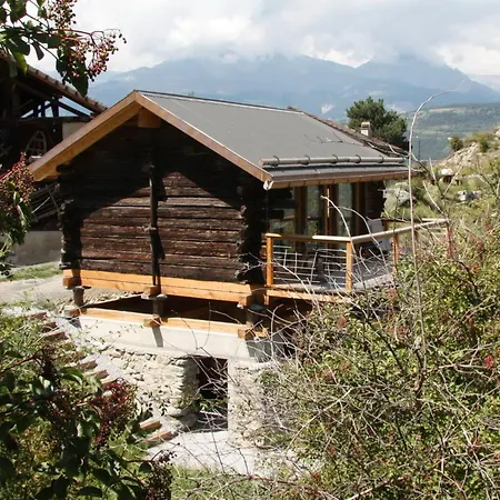 Raccard Cendre 아파트