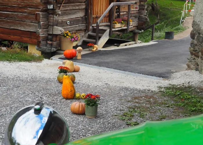 Raccard Cendre شقة